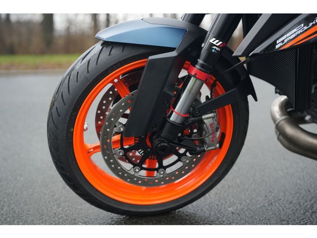 ktm - 1290-super-duke-r