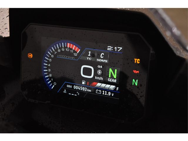 suzuki - gsx-8r