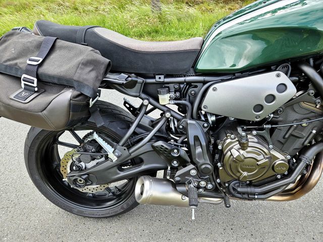 yamaha - xsr-700-abs