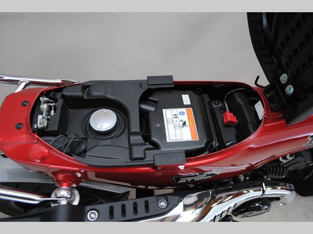 honda - st-125-dax