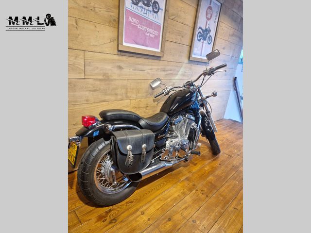 suzuki - vs-700-intruder