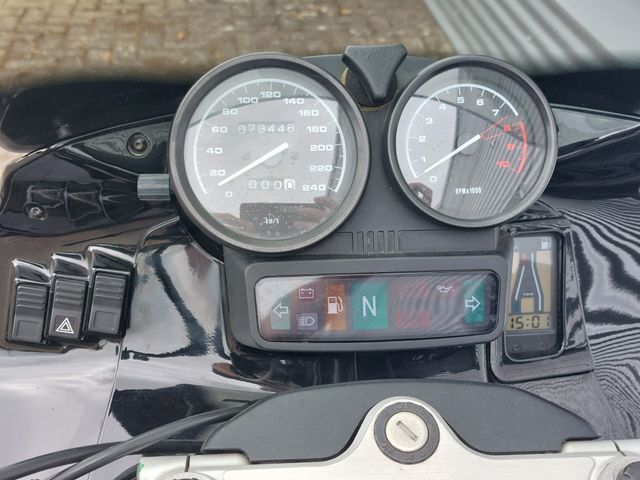 bmw - r-1100-rs