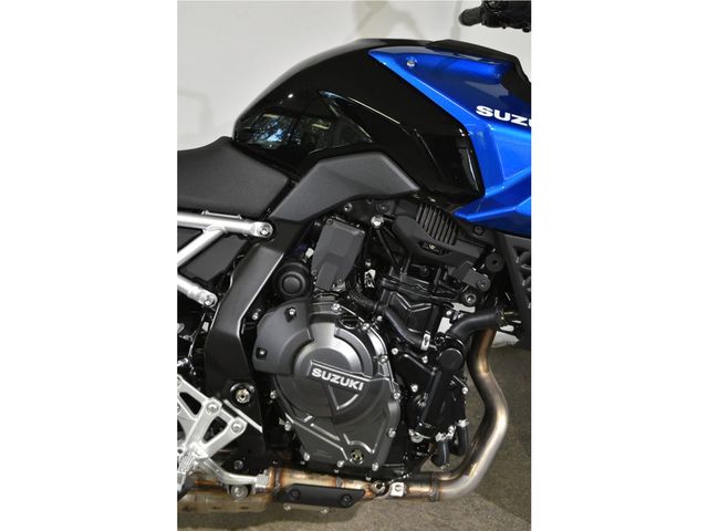 suzuki - gsx-8s
