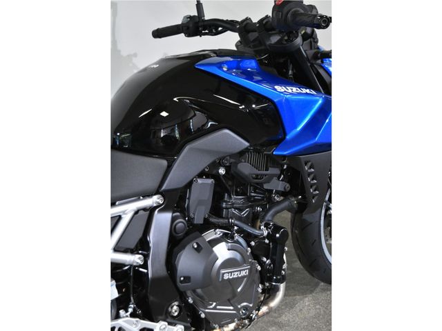 suzuki - gsx-8s