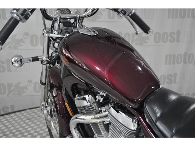 suzuki - vs-700-intruder