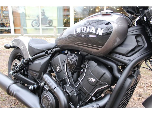 indian - scout-bobber-limited-tech