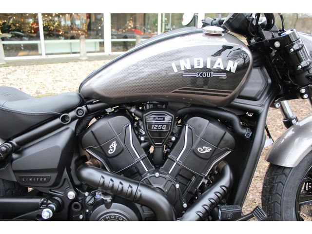 indian - scout-bobber-limited-tech