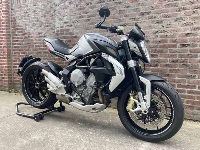 mv-agusta - dragster-800