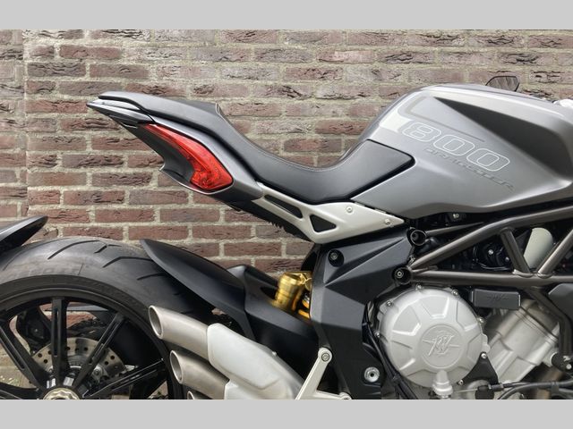 mv-agusta - dragster-800