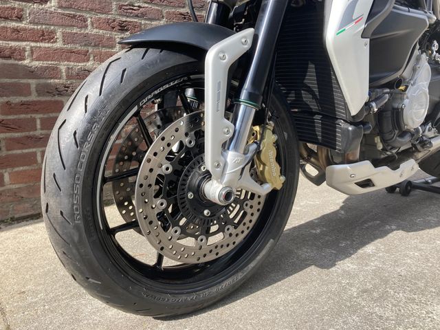 mv-agusta - dragster-800