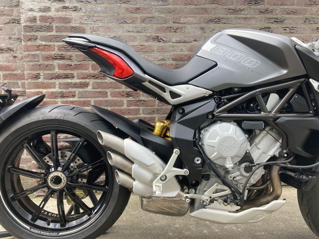 mv-agusta - dragster-800