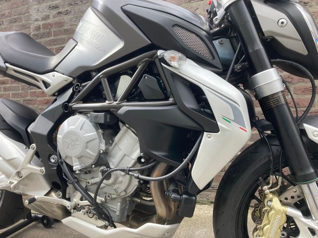 mv-agusta - dragster-800