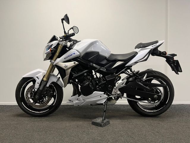 suzuki - gsr-750