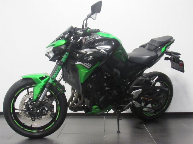 kawasaki - z900