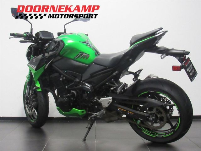 kawasaki - z900