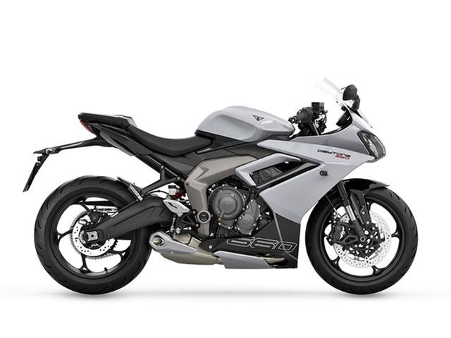triumph - daytona-660