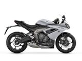TRIUMPH DAYTONA 660