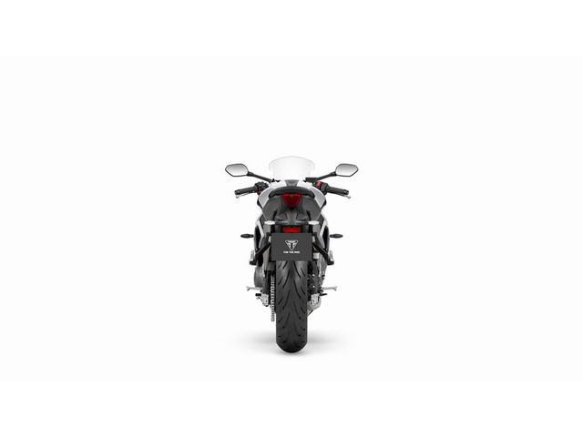 triumph - daytona-660