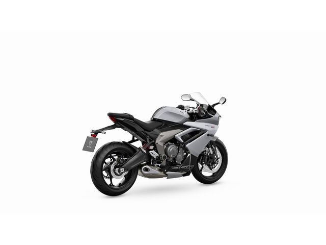 triumph - daytona-660