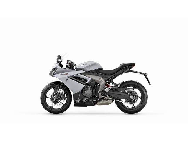 triumph - daytona-660