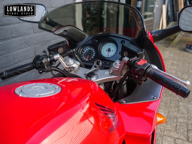 honda - vfr-800-fi