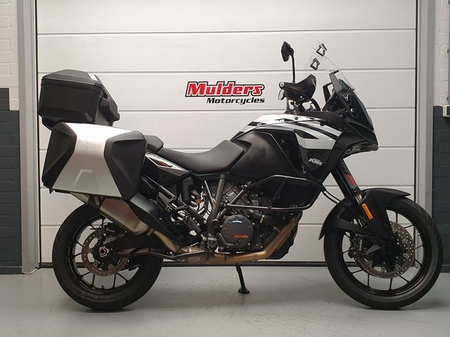 ktm - 1290-super-adventure-s