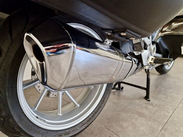 bmw - r-1200-rt-lc
