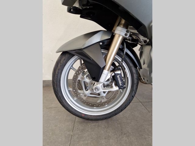 bmw - r-1200-rt-lc