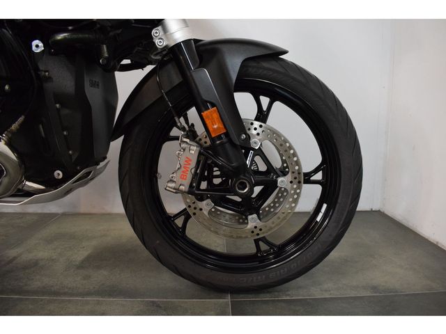 bmw - r-1300-gs