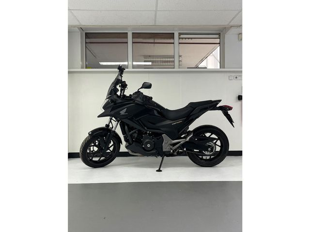 honda - nc-700-x-dct