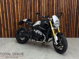 BMW R NINE T