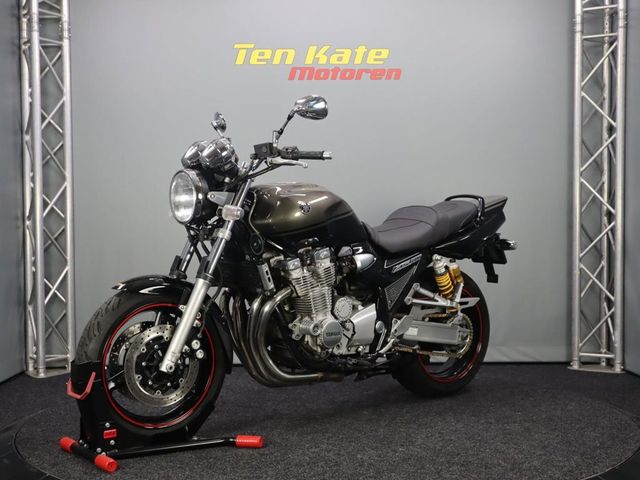 yamaha - xjr-1300