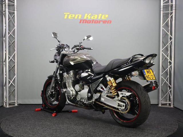 yamaha - xjr-1300