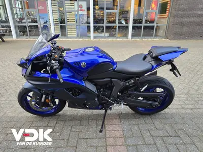 YAMAHA YZF R7 – foto 3