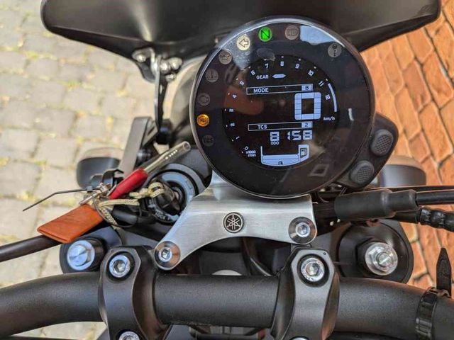 yamaha - xsr-900