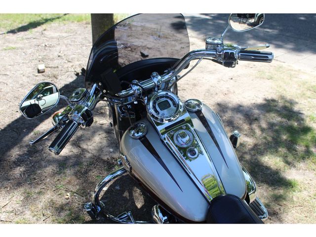 harley-davidson - convertible-softail-cvo