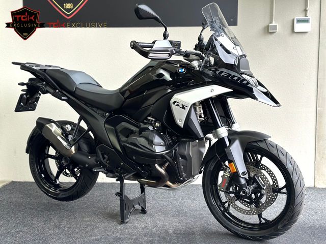 bmw - r-1300-gs-triple-black