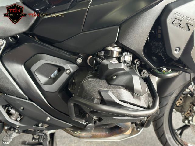 bmw - r-1300-gs-triple-black