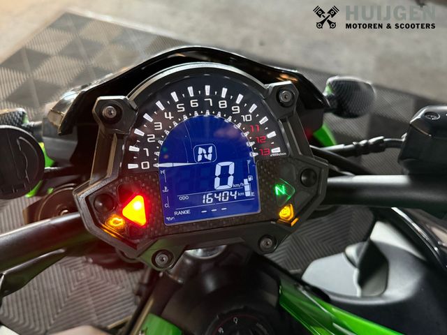 kawasaki - z900