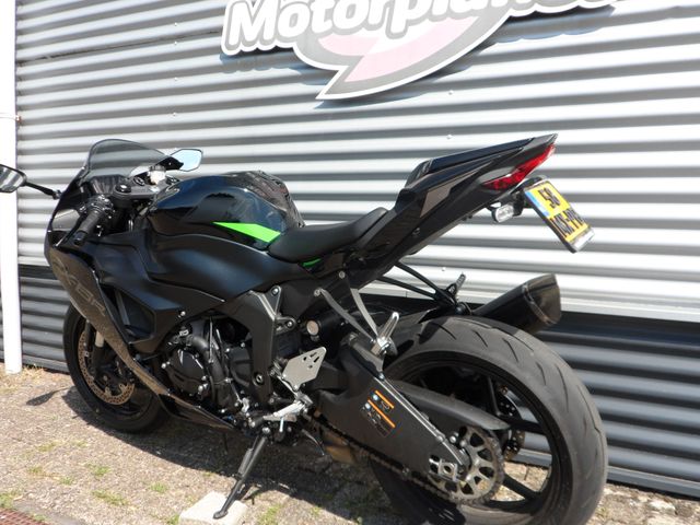 kawasaki - ninja-zx-6r