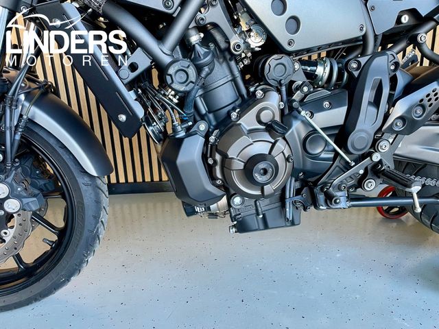 yamaha - xsr-700-abs