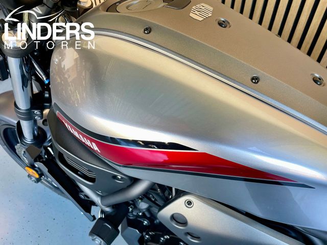yamaha - xsr-700-abs