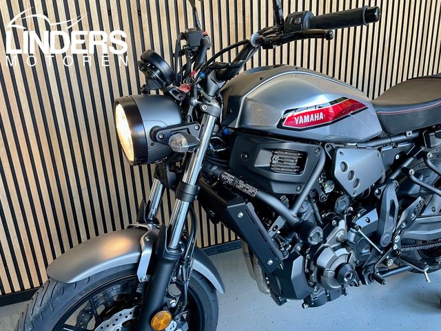 yamaha - xsr-700-abs