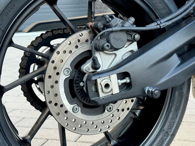 yamaha - tracer-7