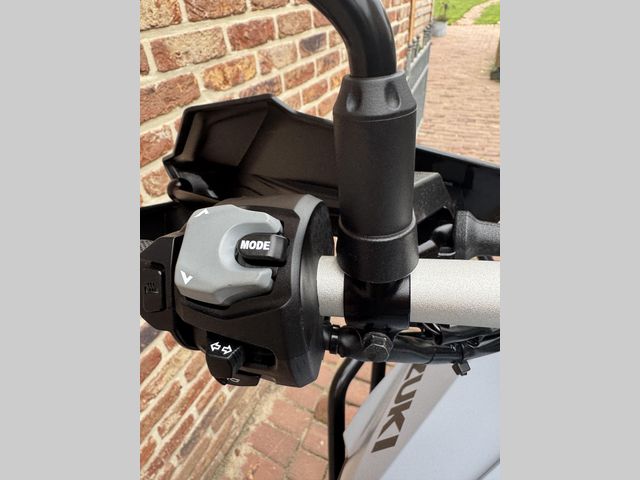 suzuki - v-strom-800-de