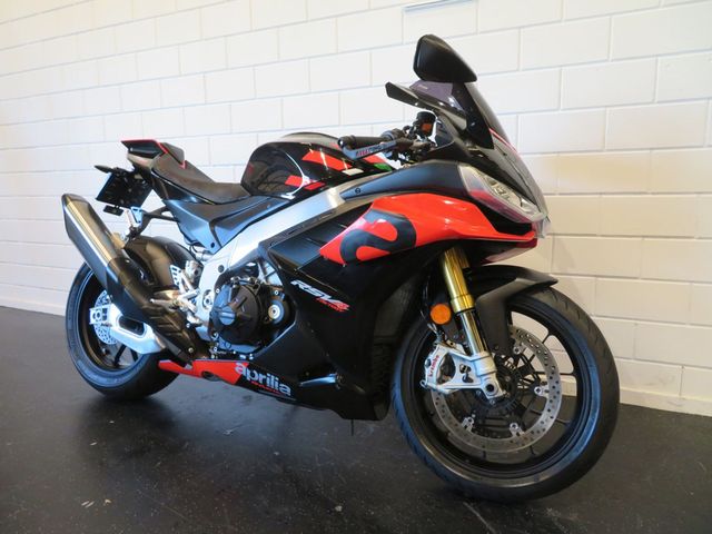 aprilia - rsv-4-factory-aprc