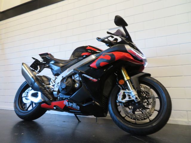 aprilia - rsv-4-factory-aprc