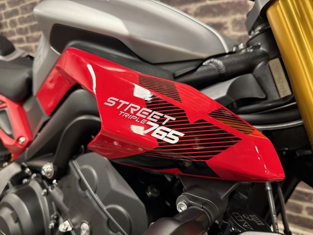 triumph - street-triple-rx-abs