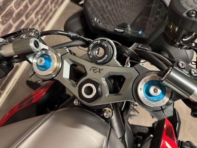 triumph - street-triple-rx-abs