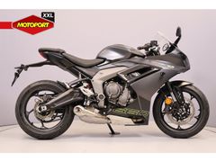 TRIUMPH DAYTONA 660
